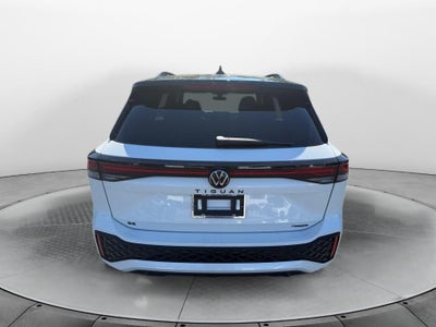 2026 Volkswagen Tiguan SE R-Line Black