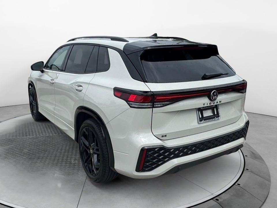 2026 Volkswagen Tiguan SE R-Line Black