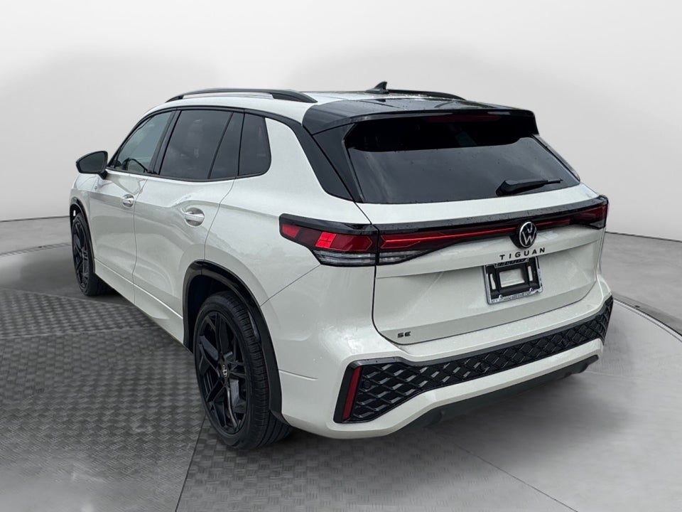 2026 Volkswagen Tiguan SE R-Line Black