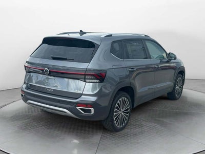 2026 Volkswagen Taos SE