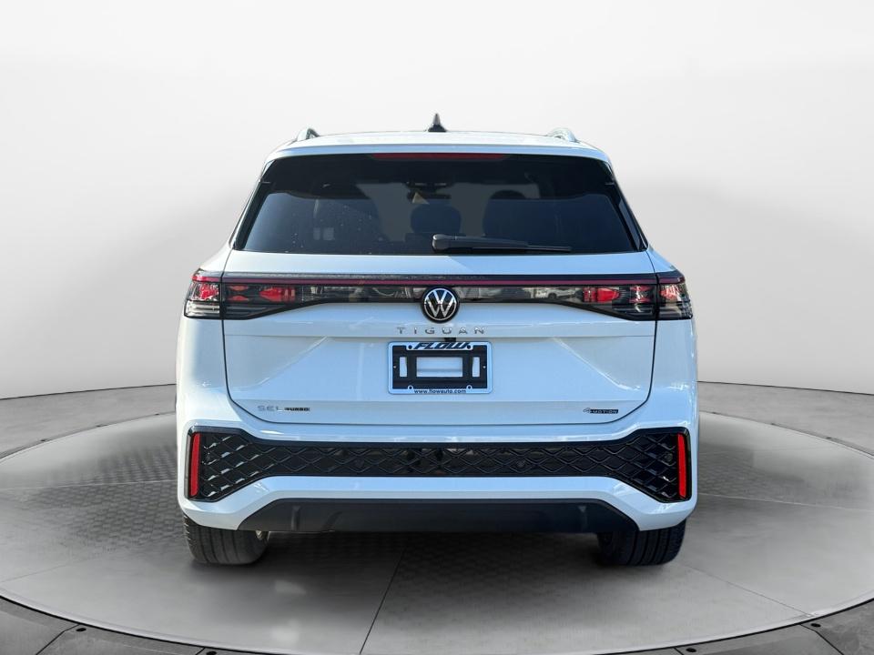 2026 Volkswagen Tiguan SEL R-Line Turbo