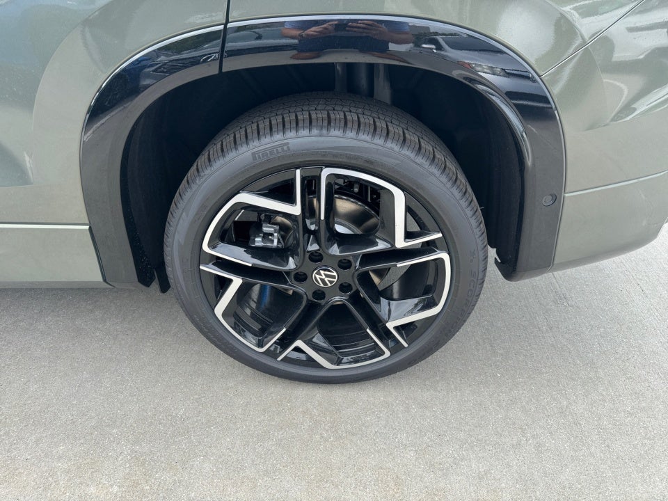 2026 Volkswagen Tiguan SEL R-Line Turbo