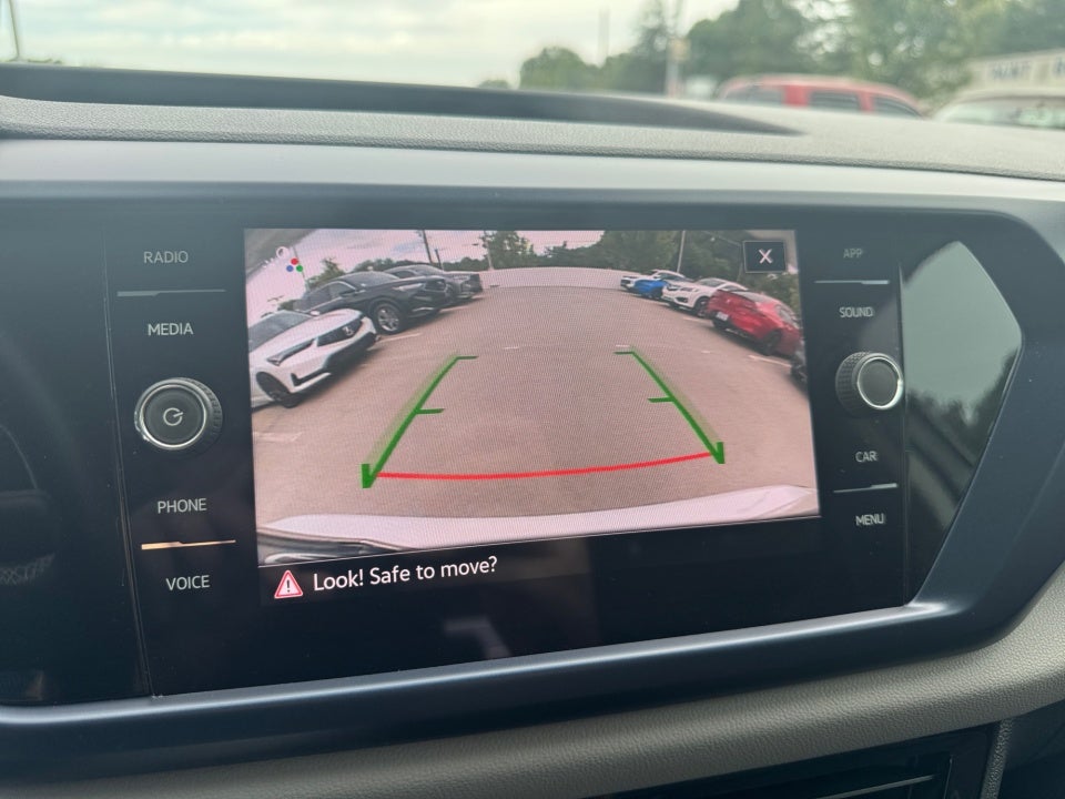 2023 Volkswagen Taos SE
