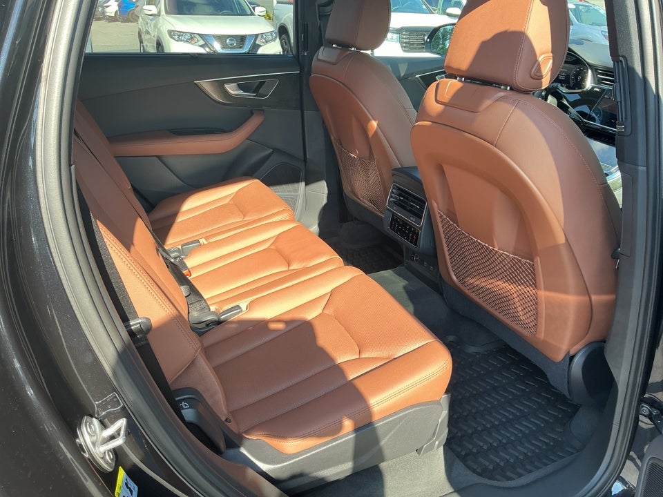 2021 Audi Q7 Premium Plus 55 TFSI quattro Tiptronic