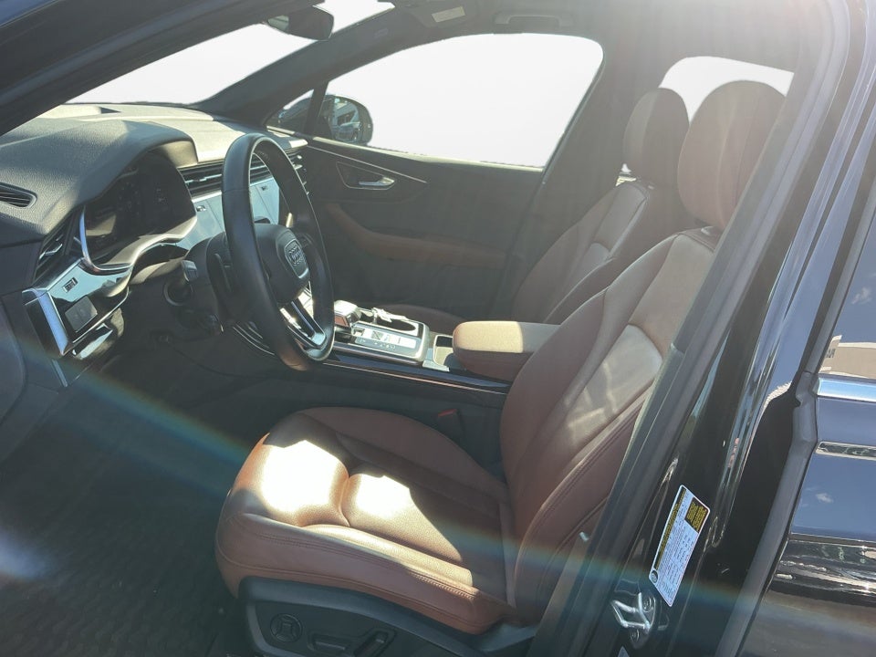 2021 Audi Q7 Premium Plus 55 TFSI quattro Tiptronic