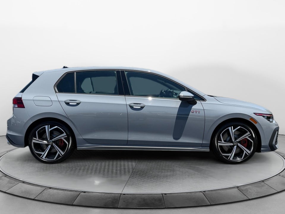 2026 Volkswagen Golf GTI SE
