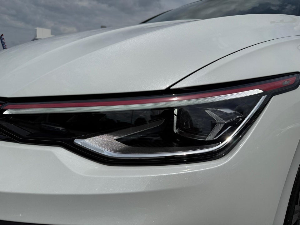 2026 Volkswagen Golf GTI SE