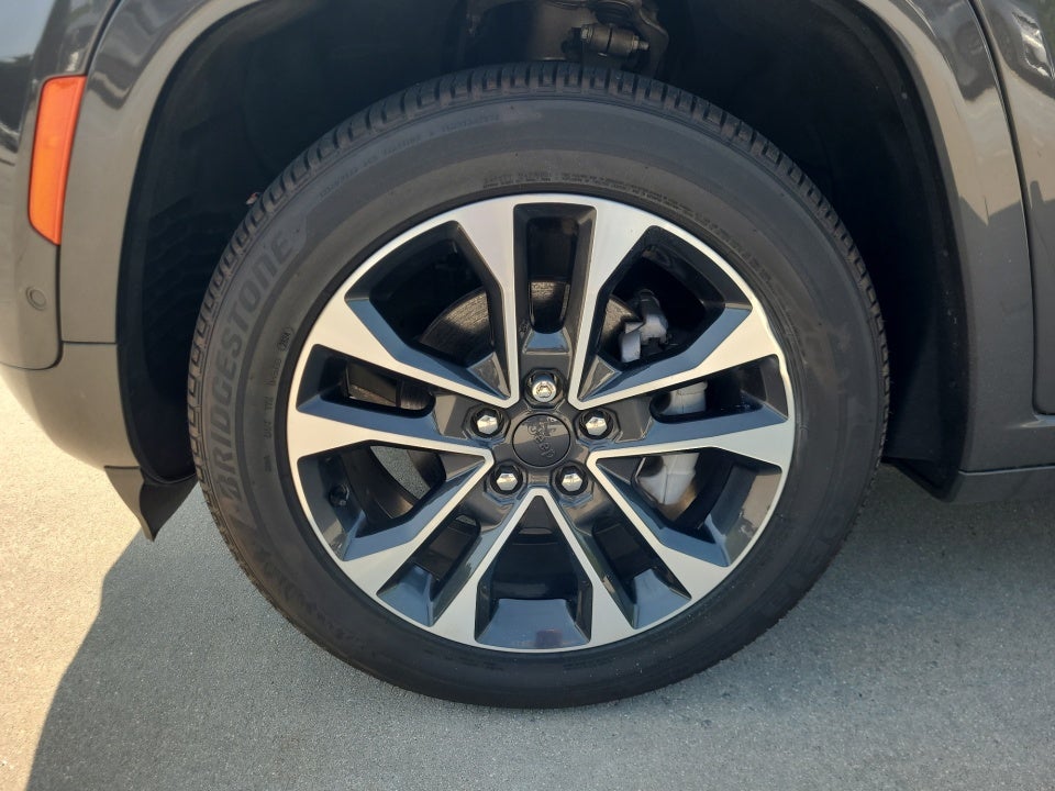 2022 Jeep Grand Cherokee Overland