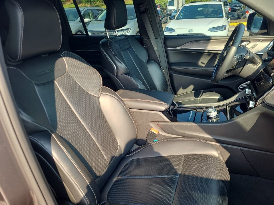 2022 Jeep Grand Cherokee Overland
