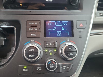 2016 Toyota Sienna XLE