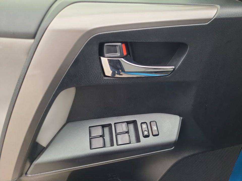 2018 Toyota RAV4 Hybrid Hybrid XLE