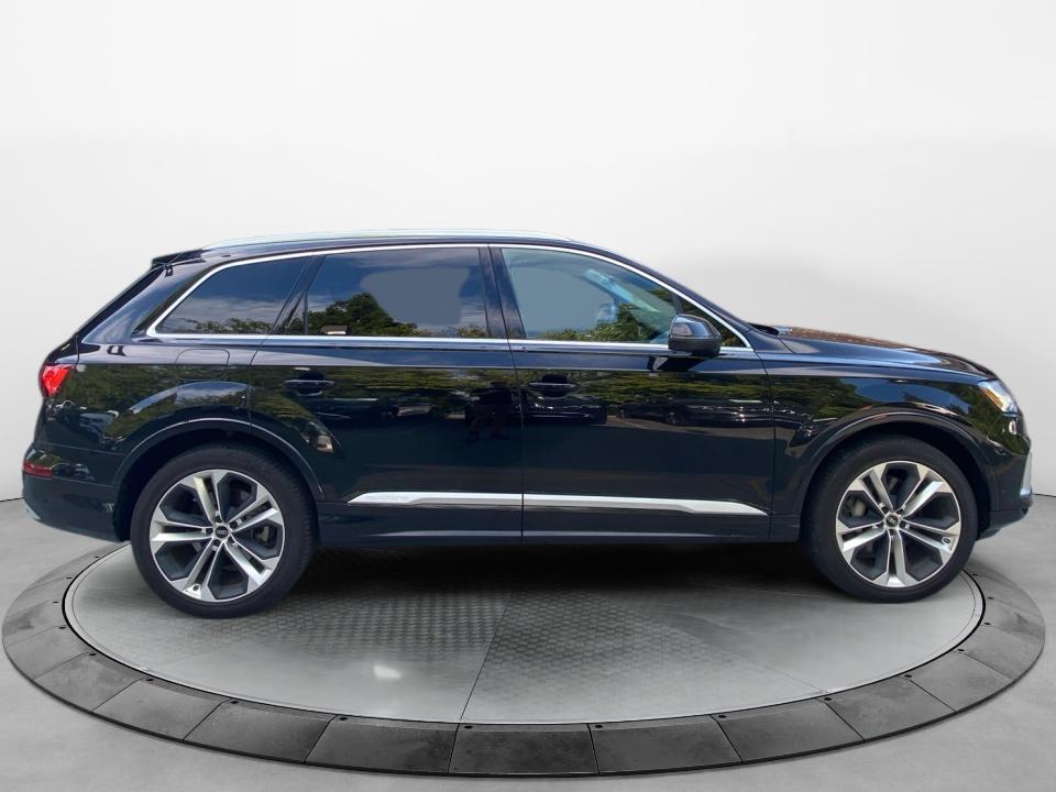 2024 Audi Q7 Premium Plus