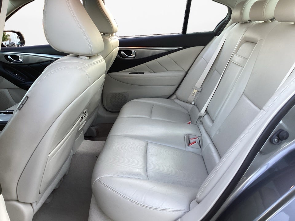 2015 INFINITI Q50 Premium