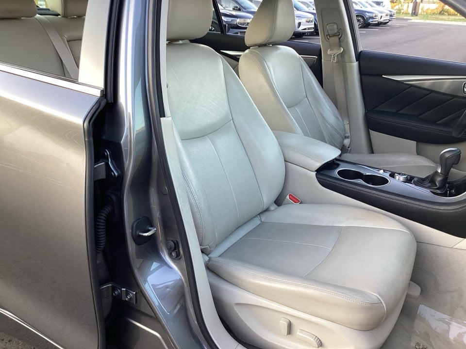 2015 INFINITI Q50 Premium