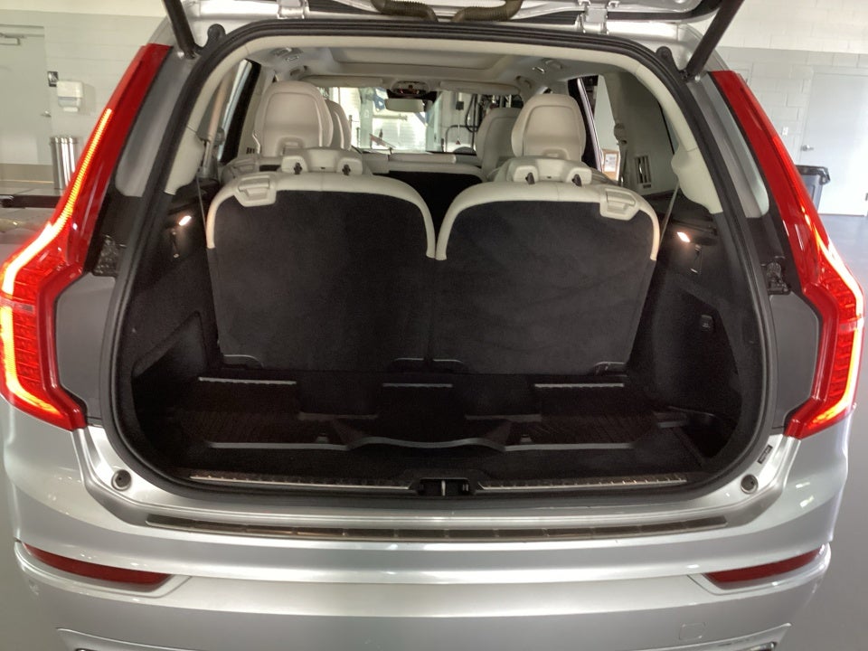 2020 Volvo XC90 Momentum