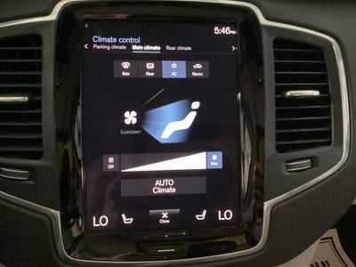 2020 Volvo XC90 Momentum