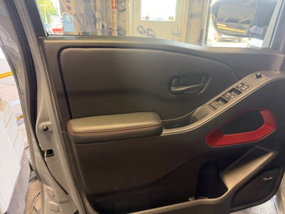 2026 Nissan Frontier PRO-4X w/R Package