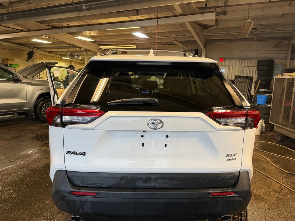 2019 Toyota RAV4 XLE Premium