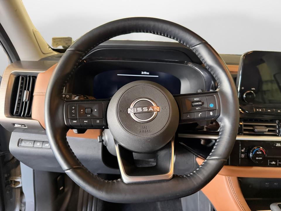 2022 Nissan Pathfinder Platinum