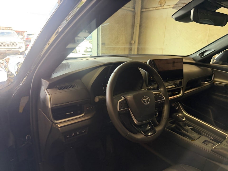 2026 Toyota Grand Highlander Hybrid Hybrid Nightshade Edition