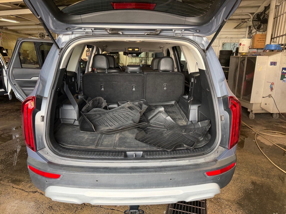2022 Kia Telluride LX