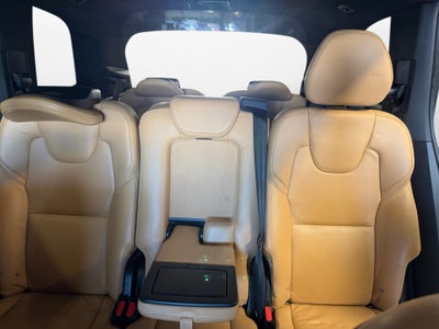 2017 Volvo XC90 Momentum