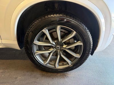 2017 Volvo XC90 Momentum