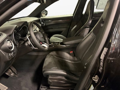 2023 Alfa Romeo Stelvio Quadrifoglio AWD