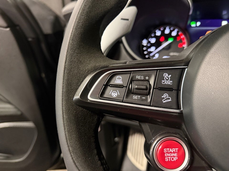 2023 Alfa Romeo Stelvio Quadrifoglio AWD