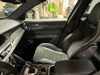 2023 Alfa Romeo Stelvio Quadrifoglio AWD
