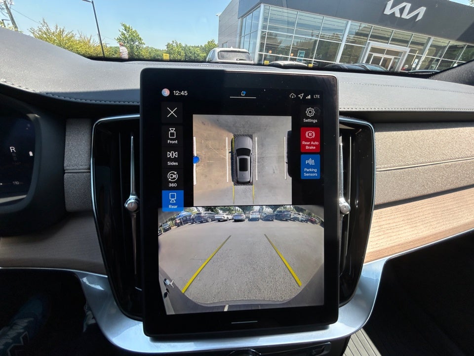 2026 Volvo XC90 Plus