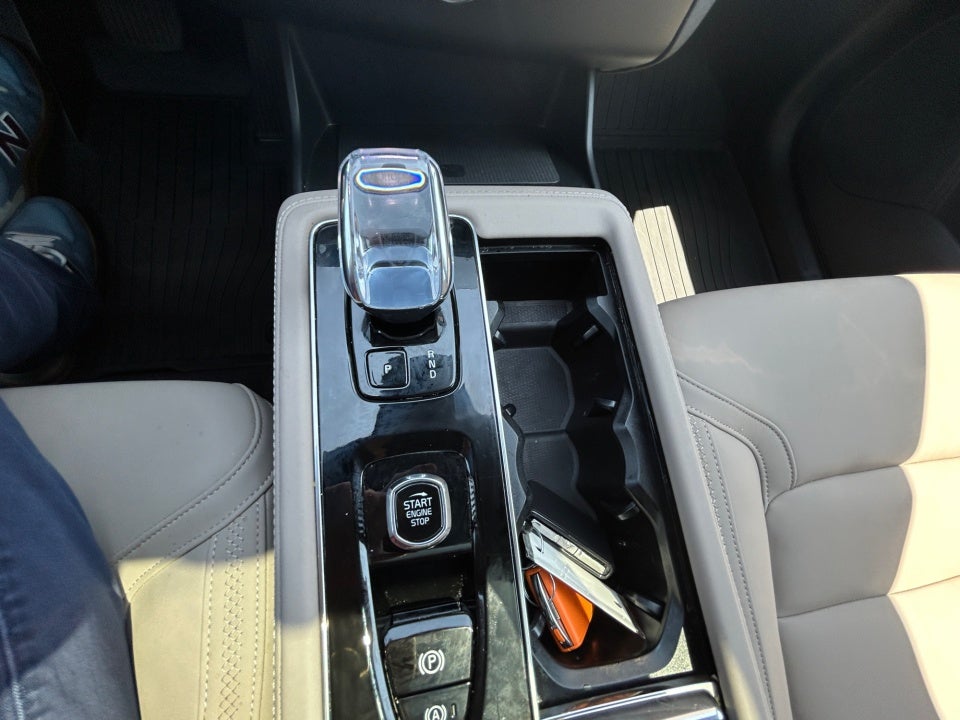 2026 Volvo XC90 Plus