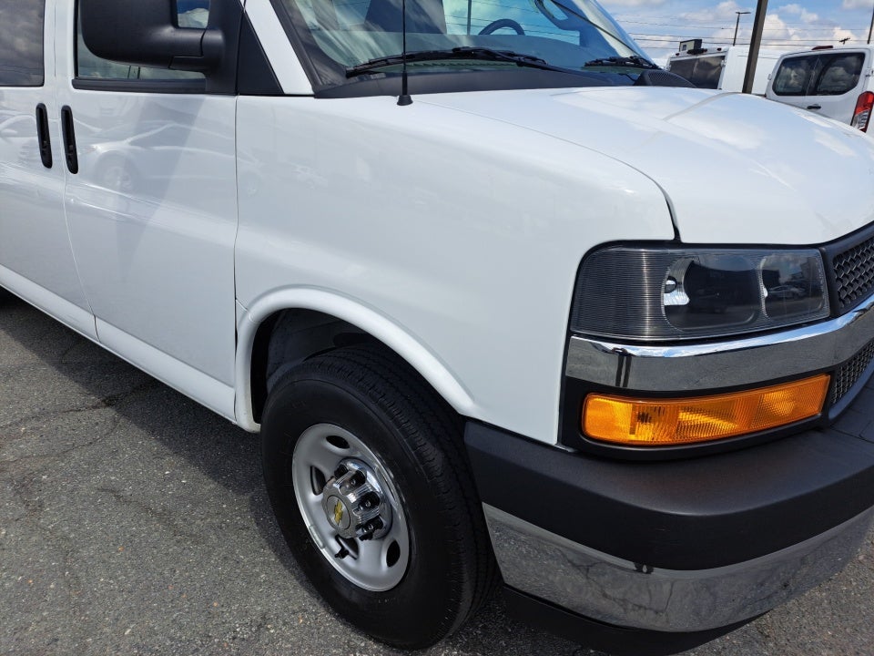 2024 Chevrolet Express Passenger RWD 3500 Extended Wheelbase LT
