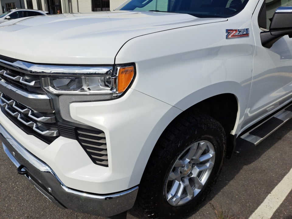 2025 Chevrolet Silverado 1500 LTZ