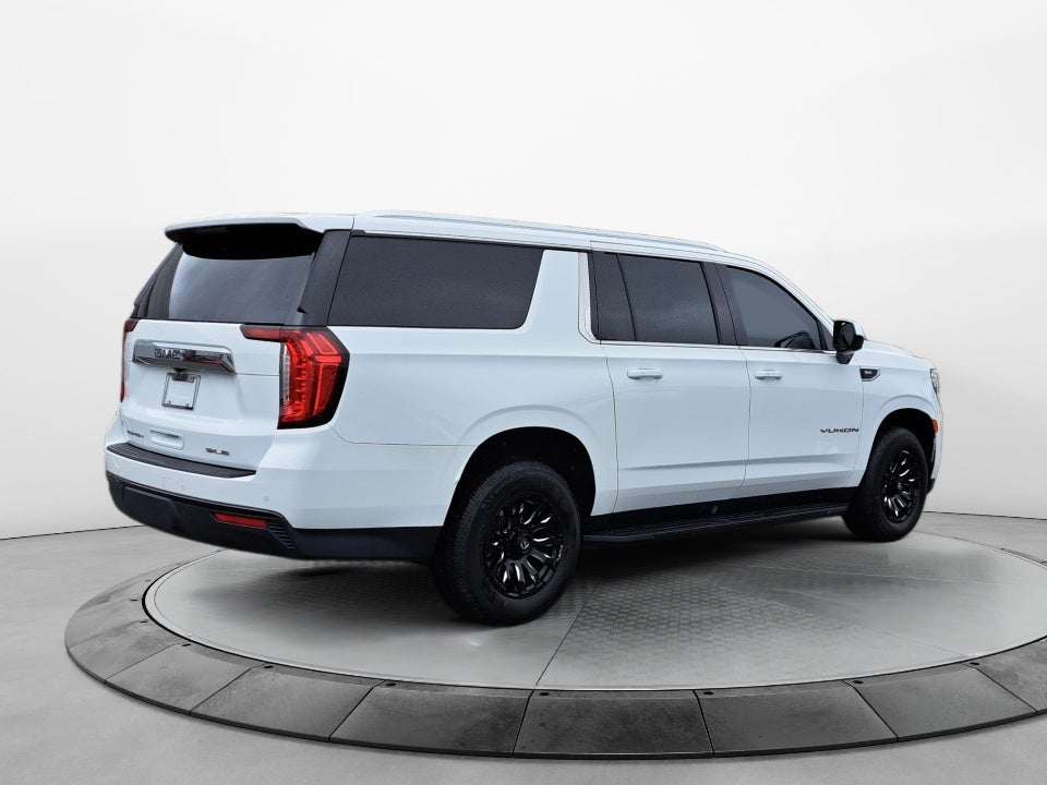 2022 GMC Yukon XL SLE