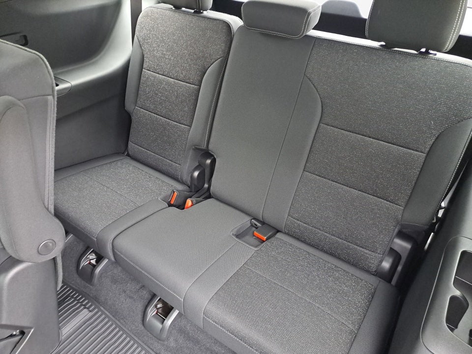 2025 Chevrolet Traverse FWD LT