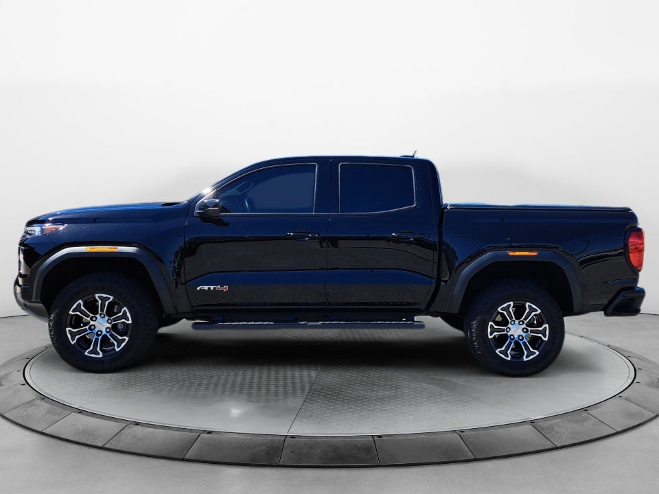 2024 GMC Canyon 4WD AT4