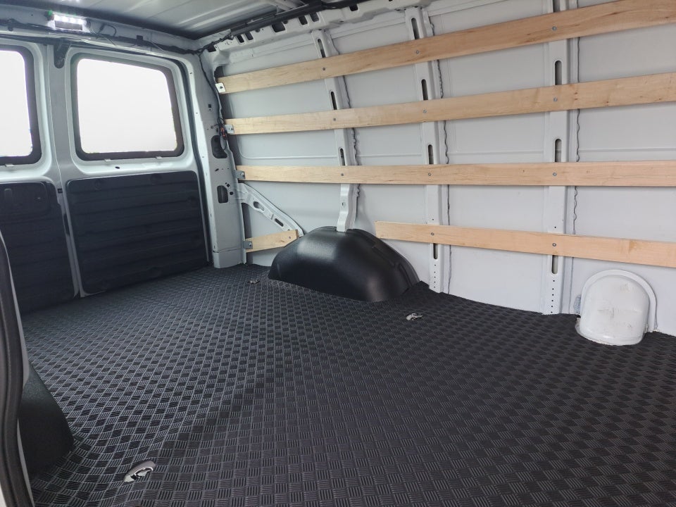 2025 GMC Savana Cargo RWD 2500 Regular Wheelbase Work Van