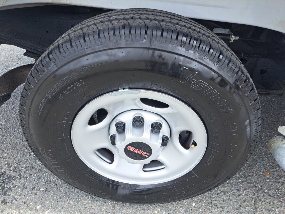 2025 GMC Savana Cargo RWD 2500 Regular Wheelbase Work Van