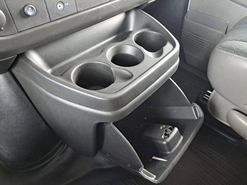 2025 GMC Savana Cargo RWD 2500 Regular Wheelbase Work Van