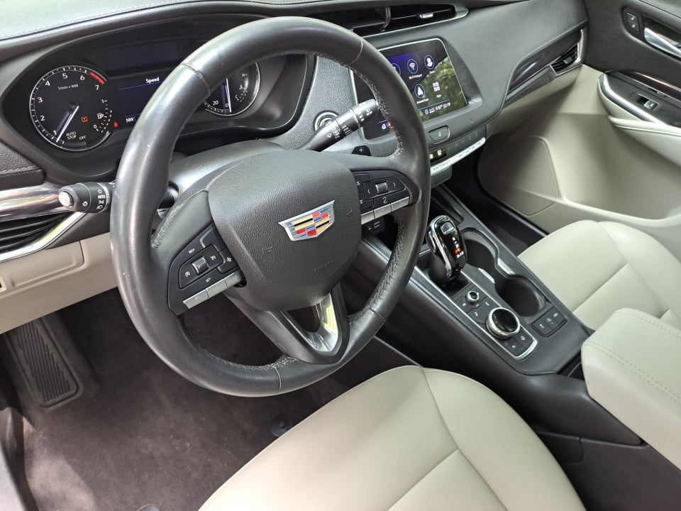 2020 Cadillac XT4 FWD Luxury