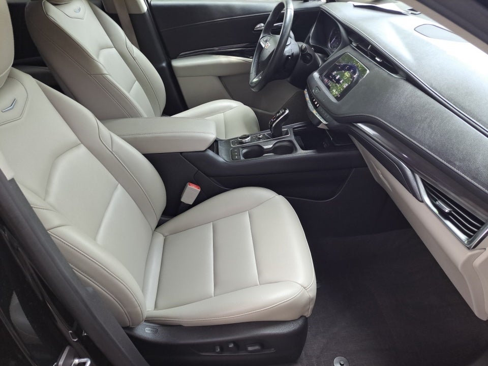 2020 Cadillac XT4 FWD Luxury