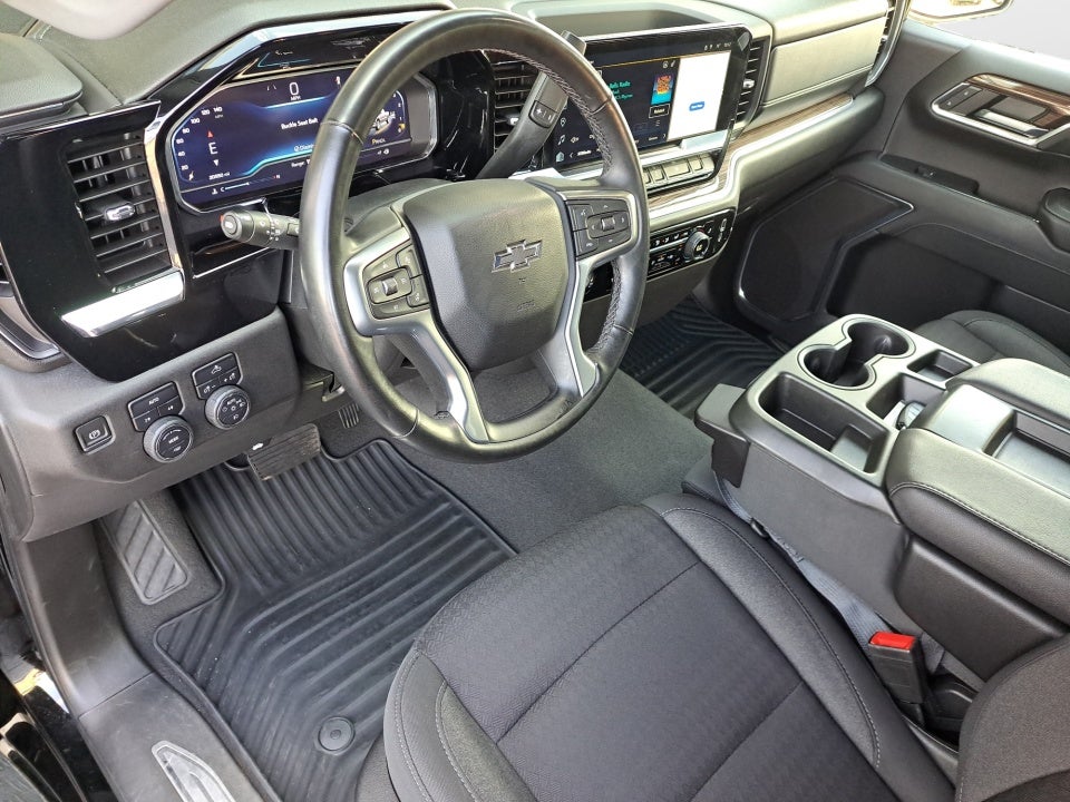 2023 Chevrolet Silverado 1500 4WD Crew Cab Short Bed RST