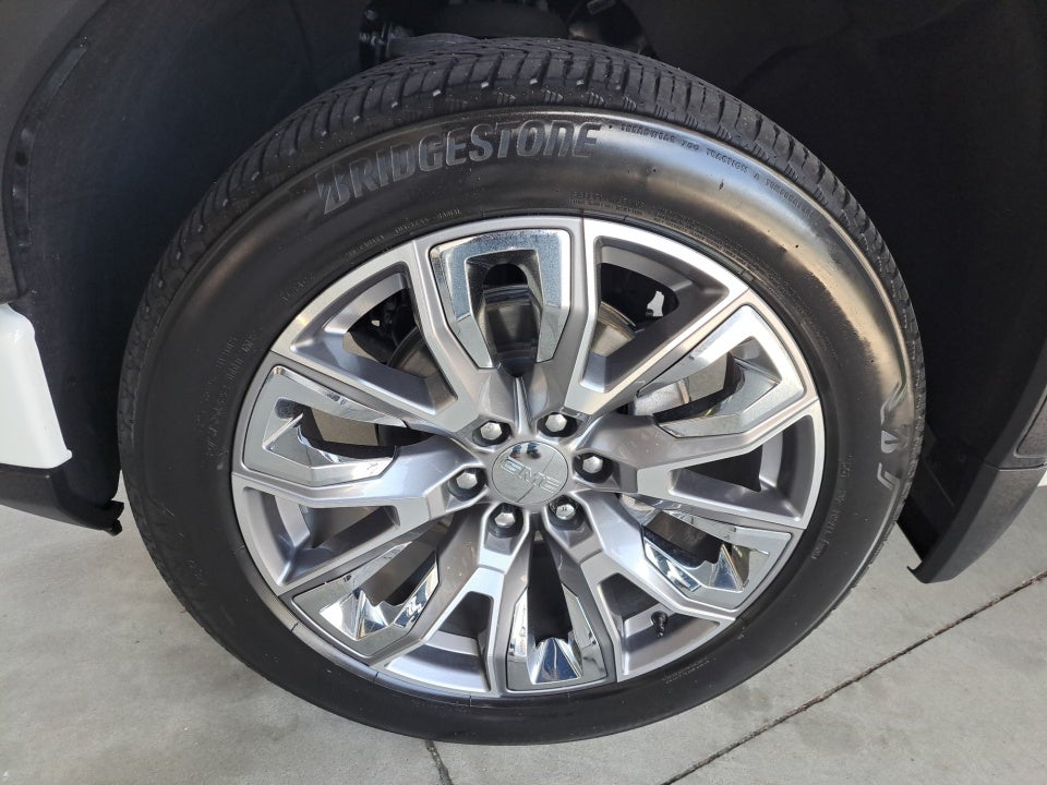 2024 GMC Sierra 1500 4WD Crew Cab Short Box Denali