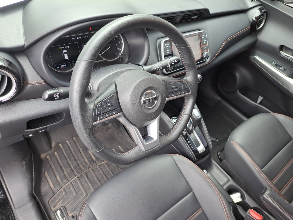 2020 Nissan Kicks SR