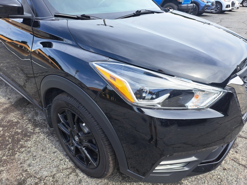 2020 Nissan Kicks SR