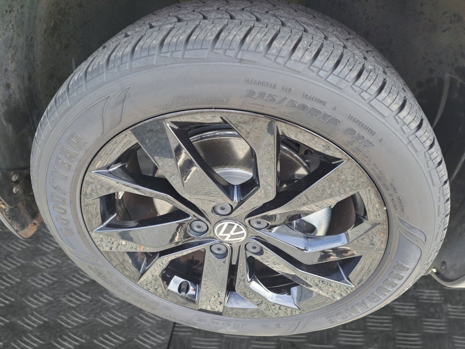 2023 Volkswagen Taos SE