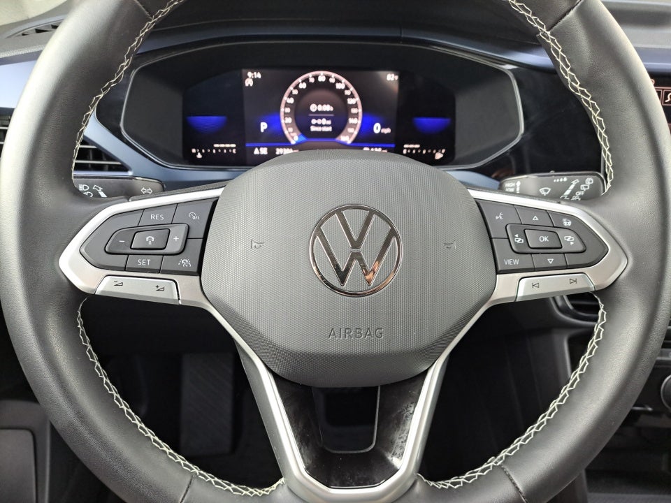 2023 Volkswagen Taos SE