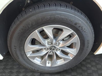 2025 Toyota Sienna LE