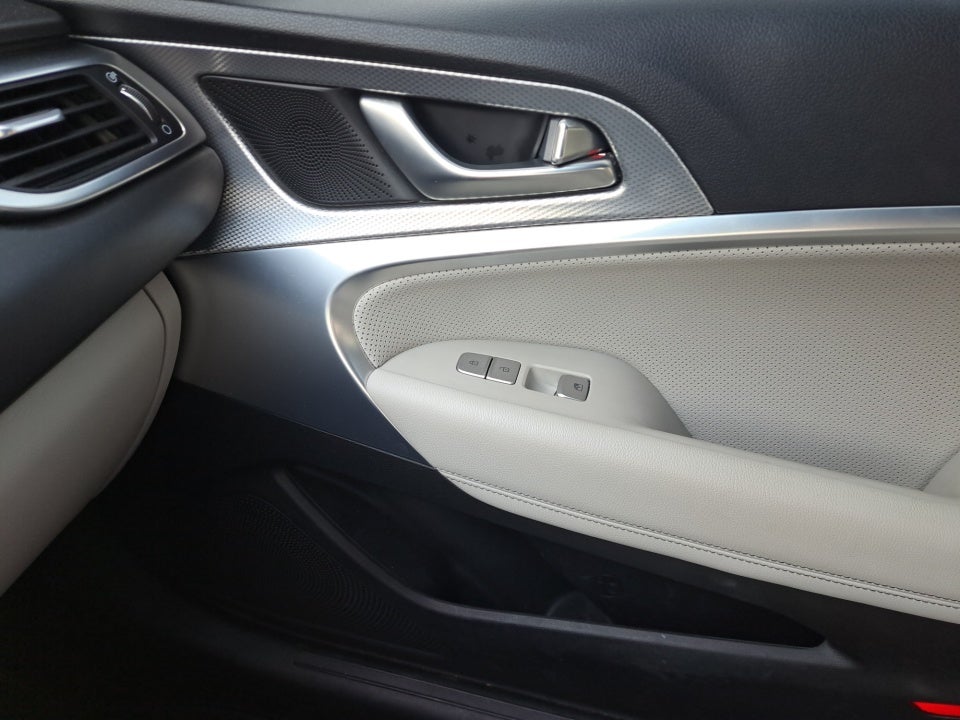 2023 Genesis G70 3.3T